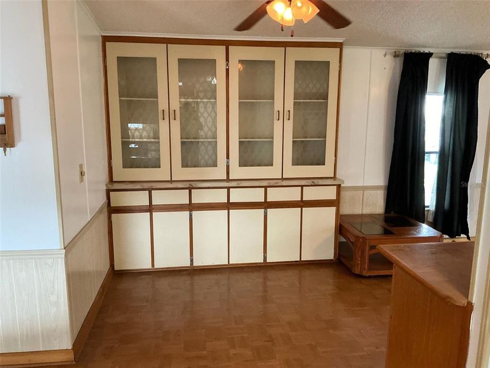 На продажу: $99,000 (2 спален, 2 ванн, 1370 Квадратных фут)