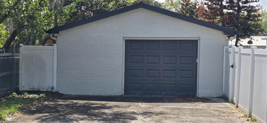 Activo con contrato: $262,500 (4 camas, 2 baños, 1500 Pies cuadrados)