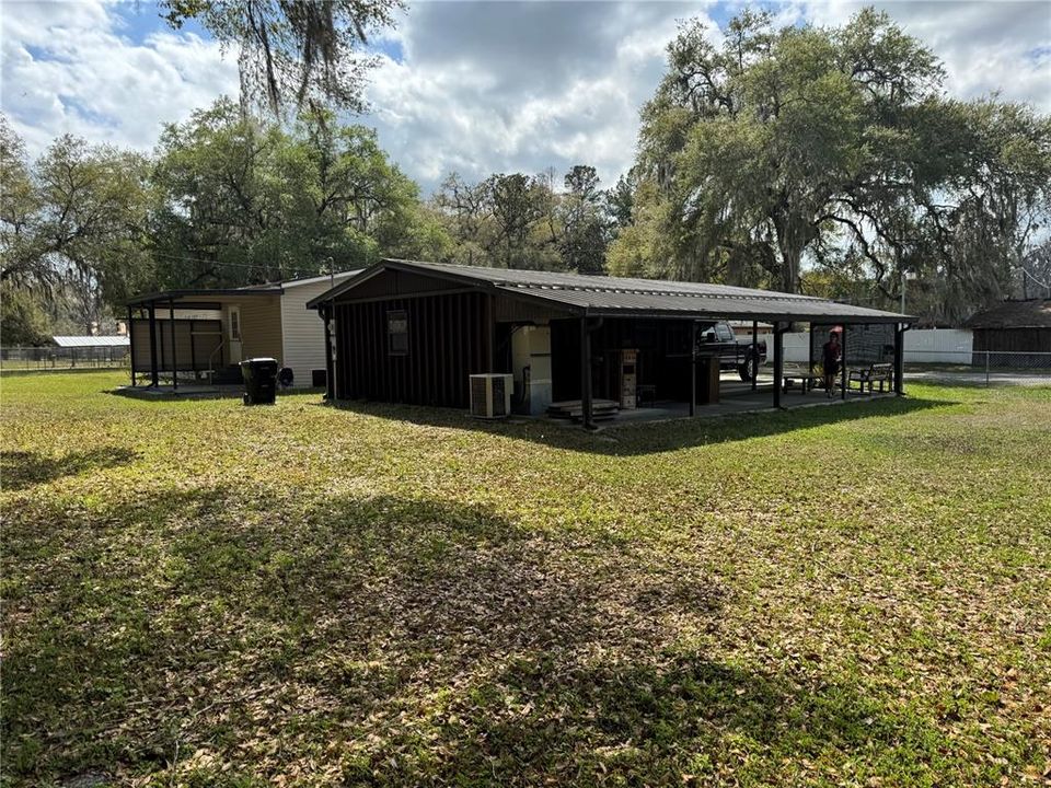 For Sale: $200,000 (3 beds, 2 baths, 1296 Square Feet)