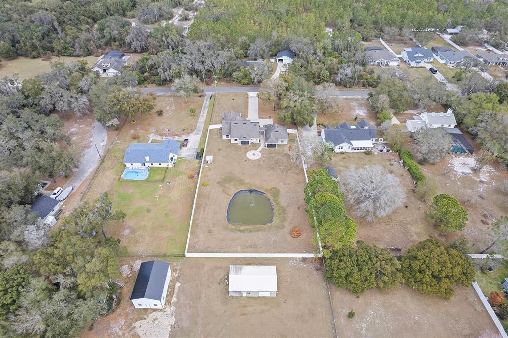 En Venta: $899,000 (4 camas, 3 baños, 2617 Pies cuadrados)