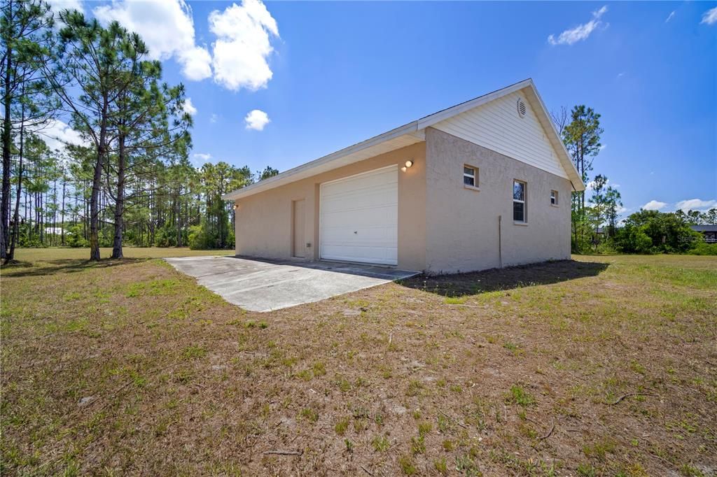 For Sale: $1,590,000 (7 beds, 5 baths, 5250 Square Feet)