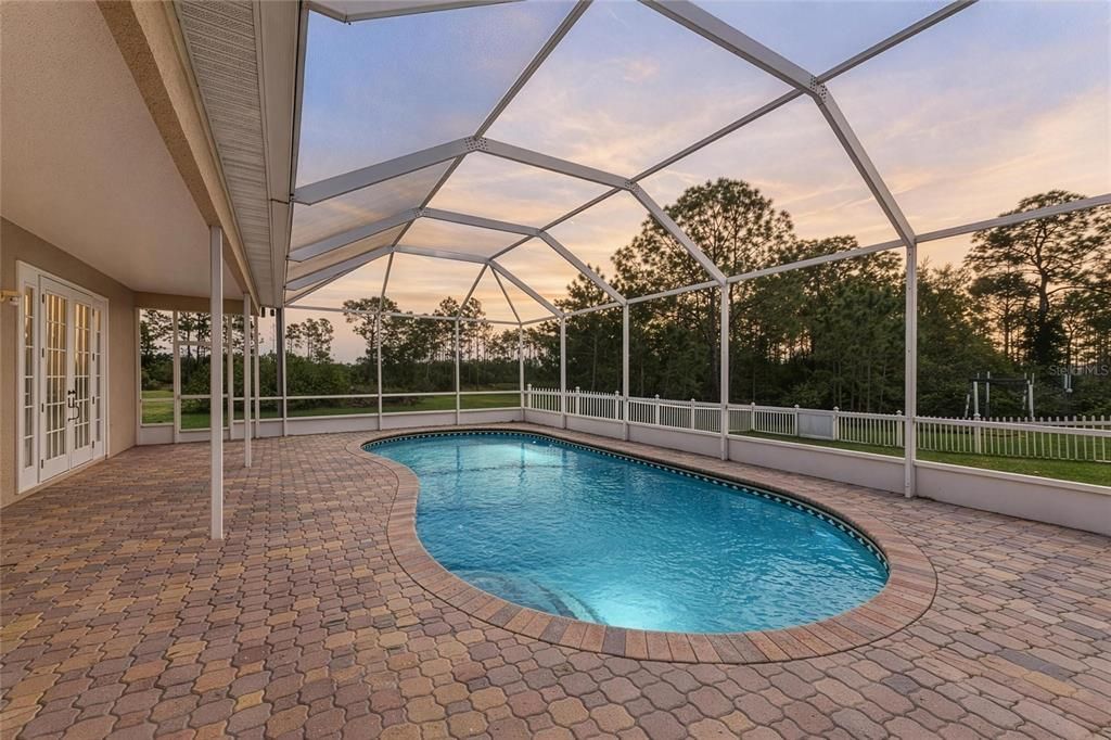For Sale: $1,590,000 (7 beds, 5 baths, 5250 Square Feet)