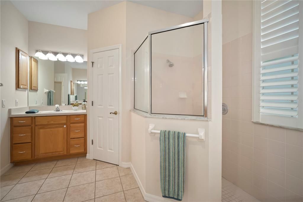 For Sale: $1,590,000 (7 beds, 5 baths, 5250 Square Feet)