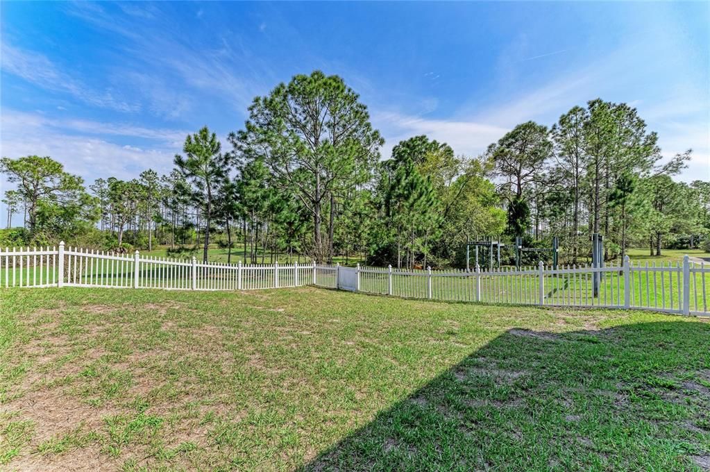 For Sale: $1,590,000 (7 beds, 5 baths, 5250 Square Feet)