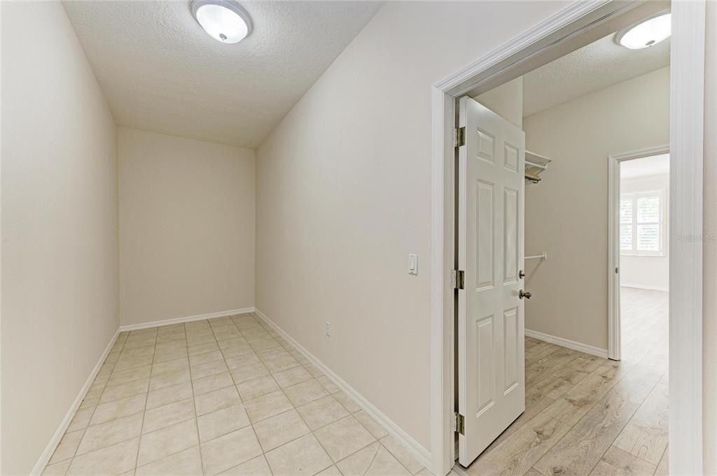 For Sale: $1,590,000 (7 beds, 5 baths, 5250 Square Feet)
