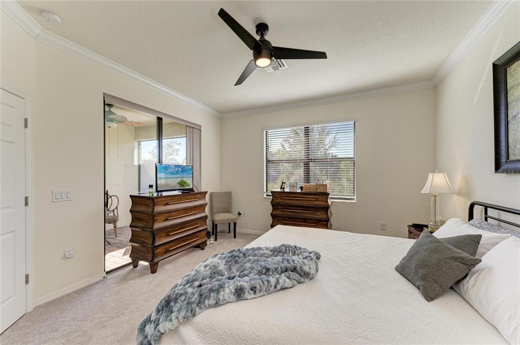 Под контрактом: $340,000 (2 спален, 2 ванн, 1568 Квадратных фут)