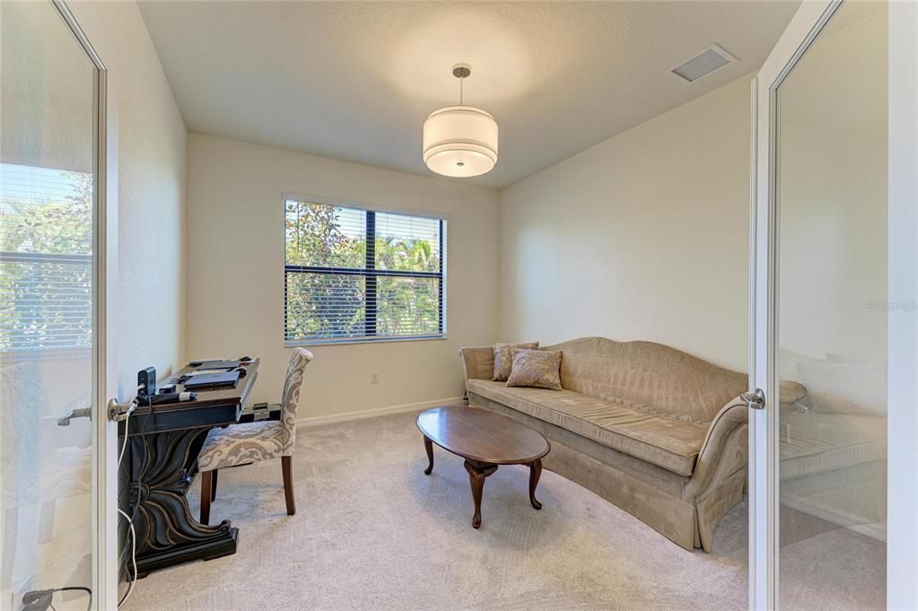 Под контрактом: $340,000 (2 спален, 2 ванн, 1568 Квадратных фут)