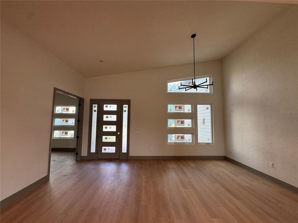 Active With Contract: $585,000 (3 beds, 2 baths, 1978 Square Feet)
