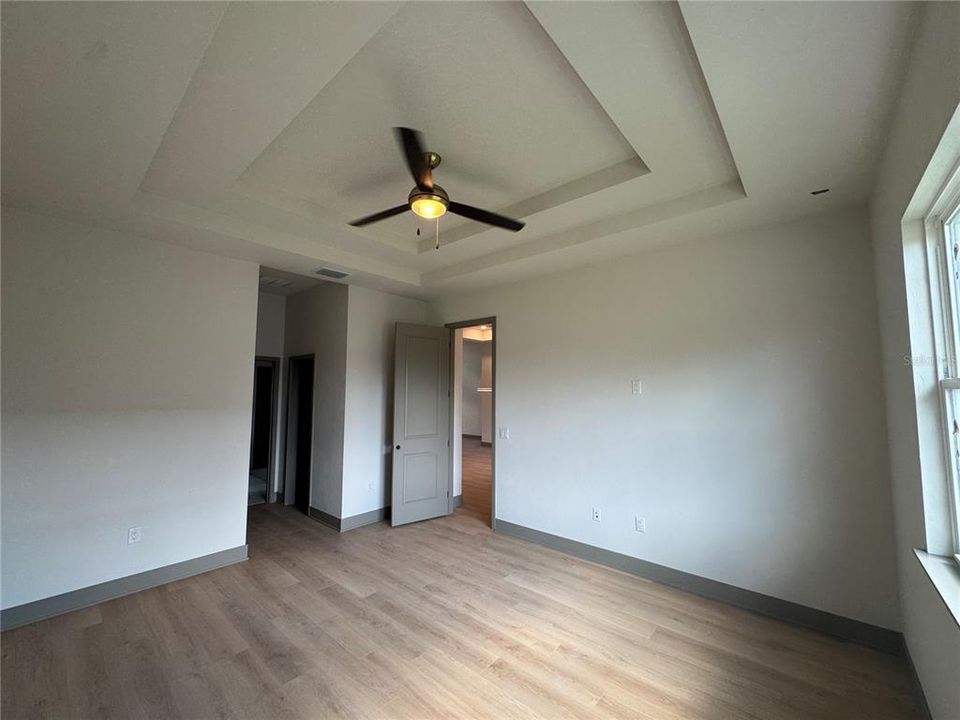 Active With Contract: $585,000 (3 beds, 2 baths, 1978 Square Feet)