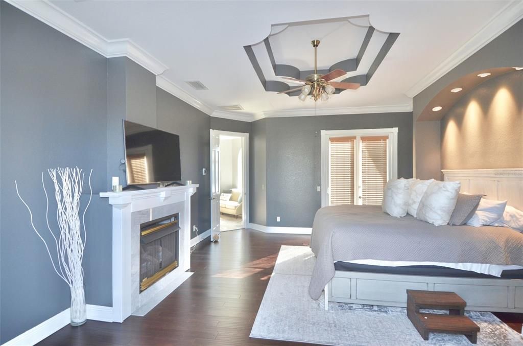 For Sale: $2,390,000 (4 beds, 3 baths, 3850 Square Feet)