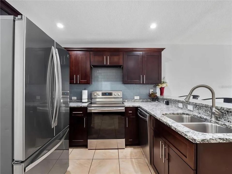 En Venta: $320,000 (3 camas, 2 baños, 1476 Pies cuadrados)