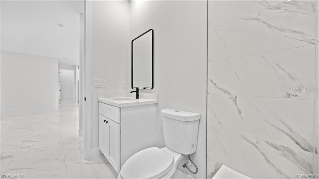 Activo con contrato: $279,900 (3 camas, 2 baños, 1308 Pies cuadrados)