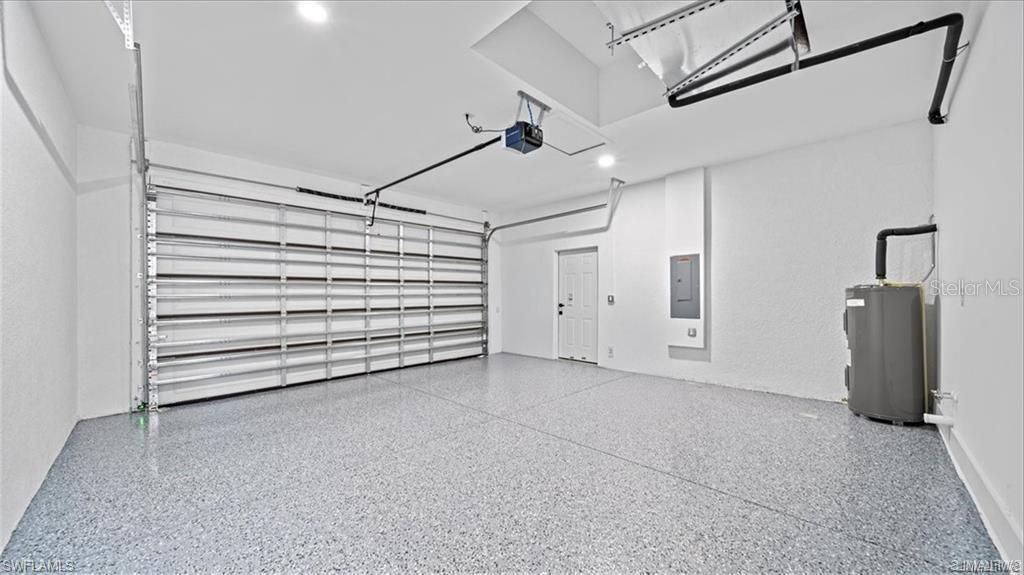 Activo con contrato: $279,900 (3 camas, 2 baños, 1308 Pies cuadrados)
