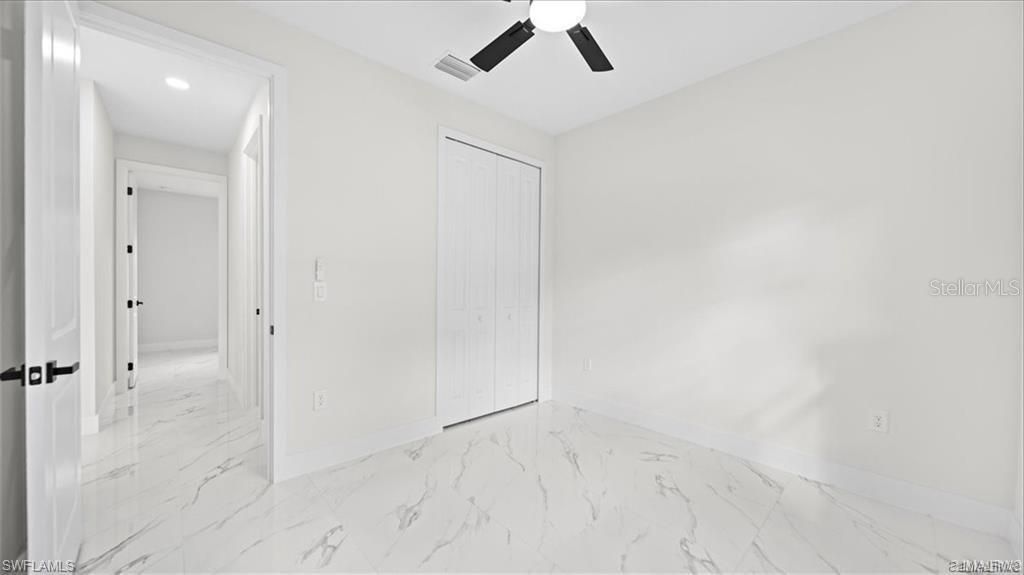 Activo con contrato: $279,900 (3 camas, 2 baños, 1308 Pies cuadrados)
