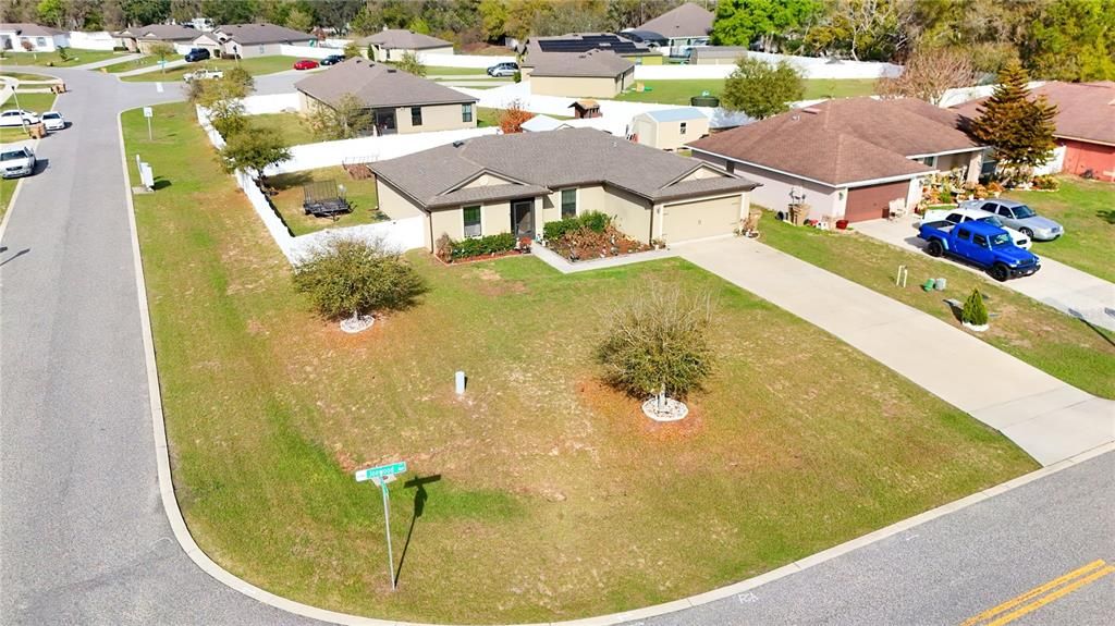 For Rent: $2,100 (3 beds, 2 baths, 1483 Square Feet)