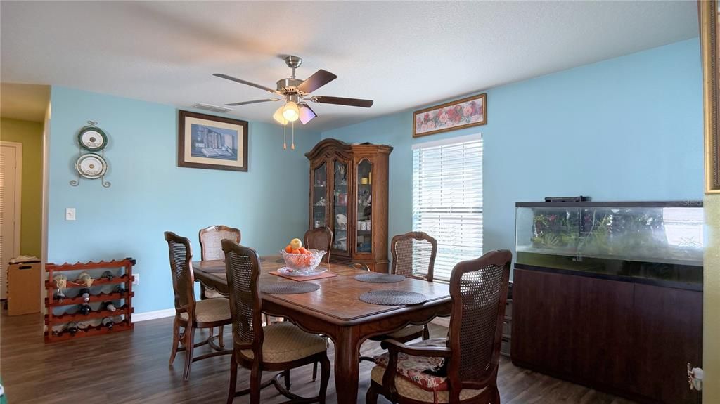 For Rent: $2,100 (3 beds, 2 baths, 1483 Square Feet)