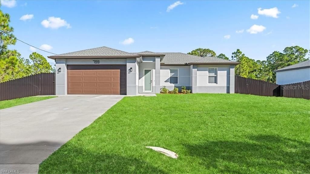 Activo con contrato: $289,900 (3 camas, 2 baños, 1308 Pies cuadrados)