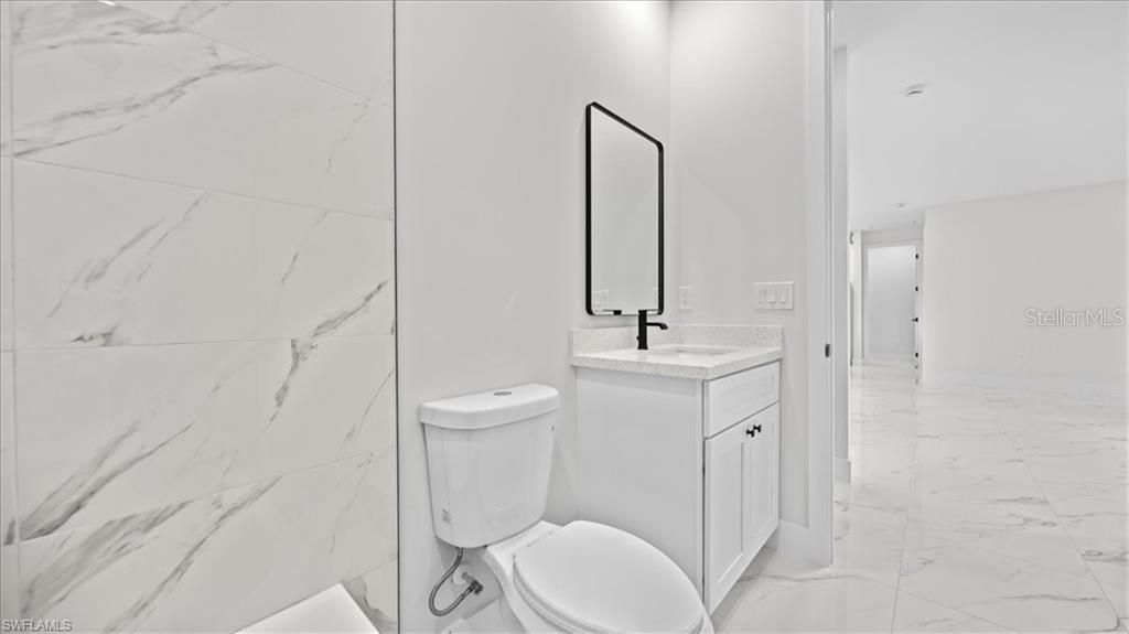 Activo con contrato: $289,900 (3 camas, 2 baños, 1308 Pies cuadrados)