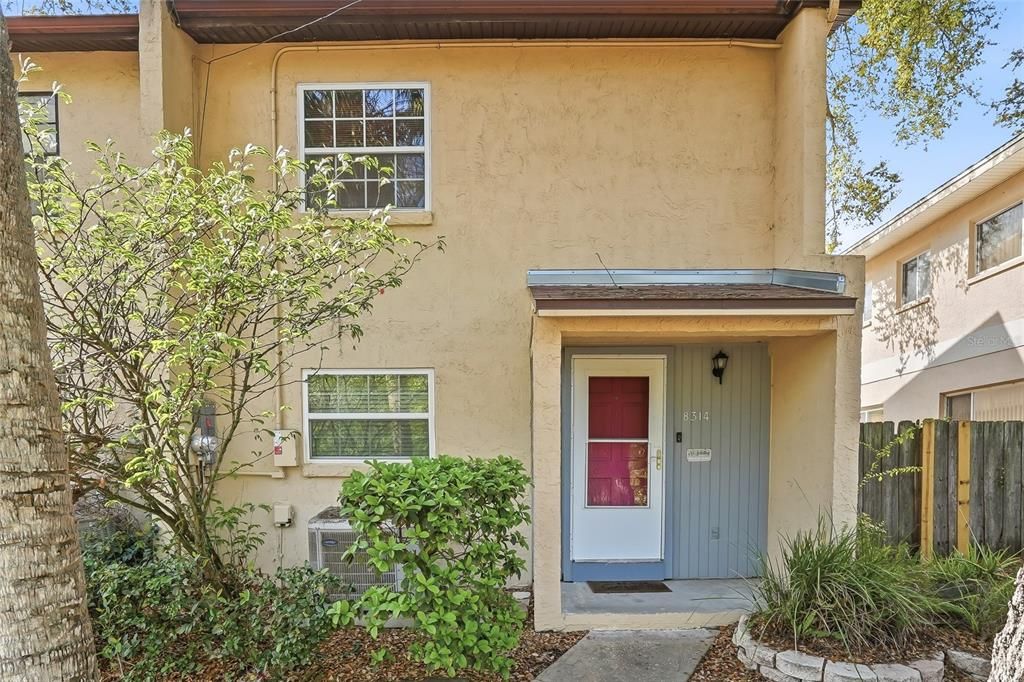 Active With Contract: $290,000 (2 beds, 2 baths, 1480 Square Feet)