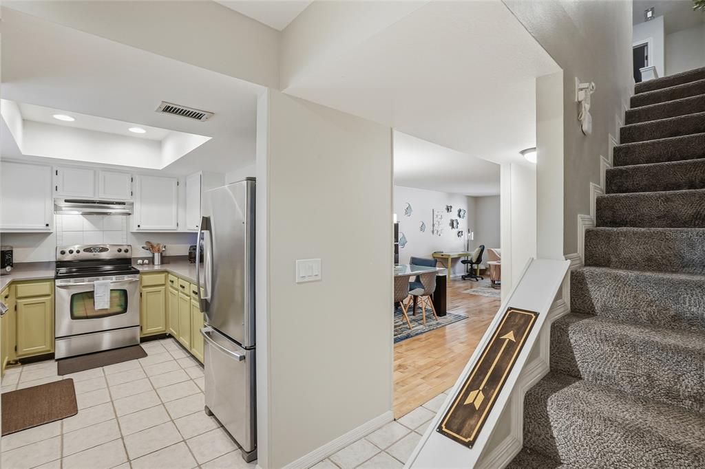 Active With Contract: $290,000 (2 beds, 2 baths, 1480 Square Feet)