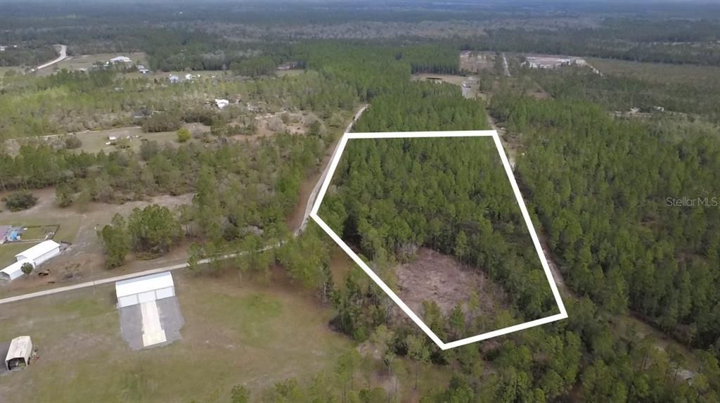 En Venta: $159,900 (5.89 acres)