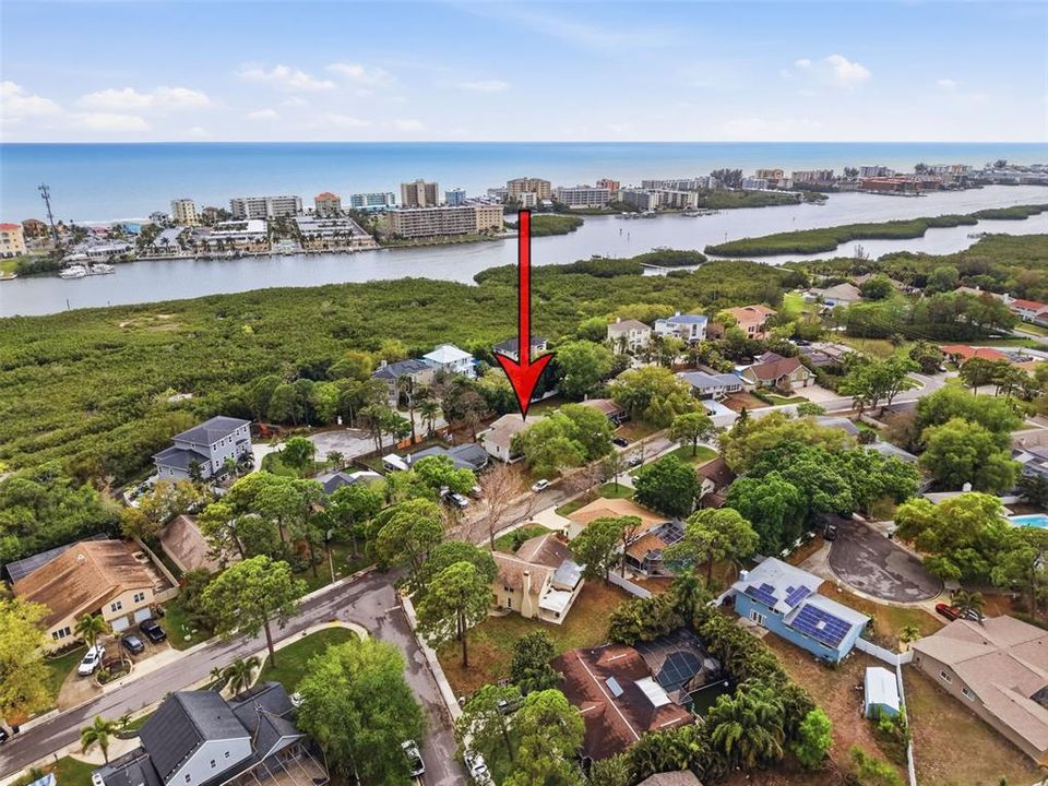 En Venta: $845,000 (4 camas, 3 baños, 2654 Pies cuadrados)
