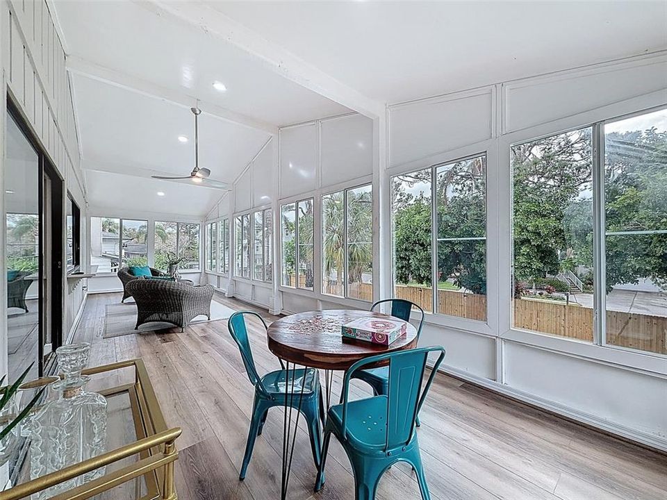 En Venta: $845,000 (4 camas, 3 baños, 2654 Pies cuadrados)