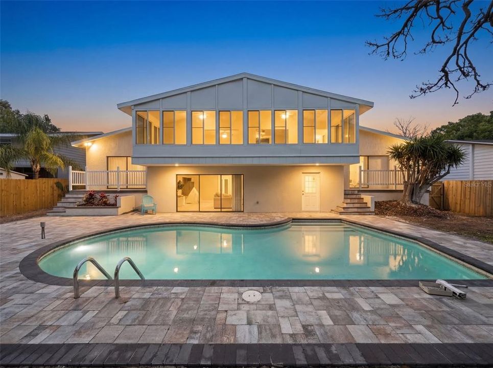 En Venta: $845,000 (4 camas, 3 baños, 2654 Pies cuadrados)