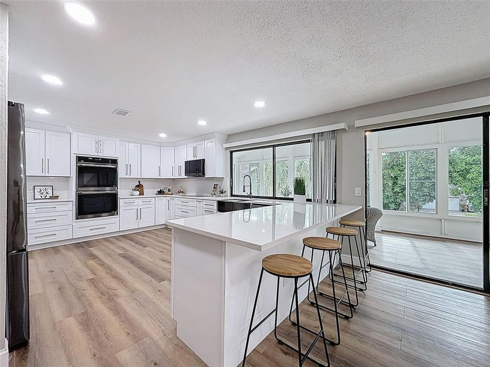 En Venta: $845,000 (4 camas, 3 baños, 2654 Pies cuadrados)