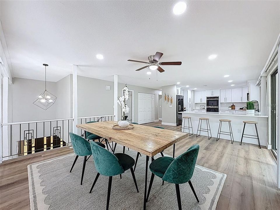 En Venta: $845,000 (4 camas, 3 baños, 2654 Pies cuadrados)