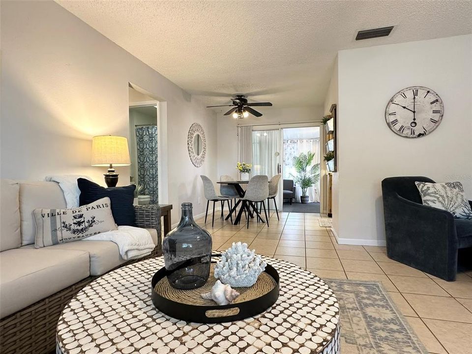 Activo con contrato: $229,000 (3 camas, 2 baños, 1164 Pies cuadrados)
