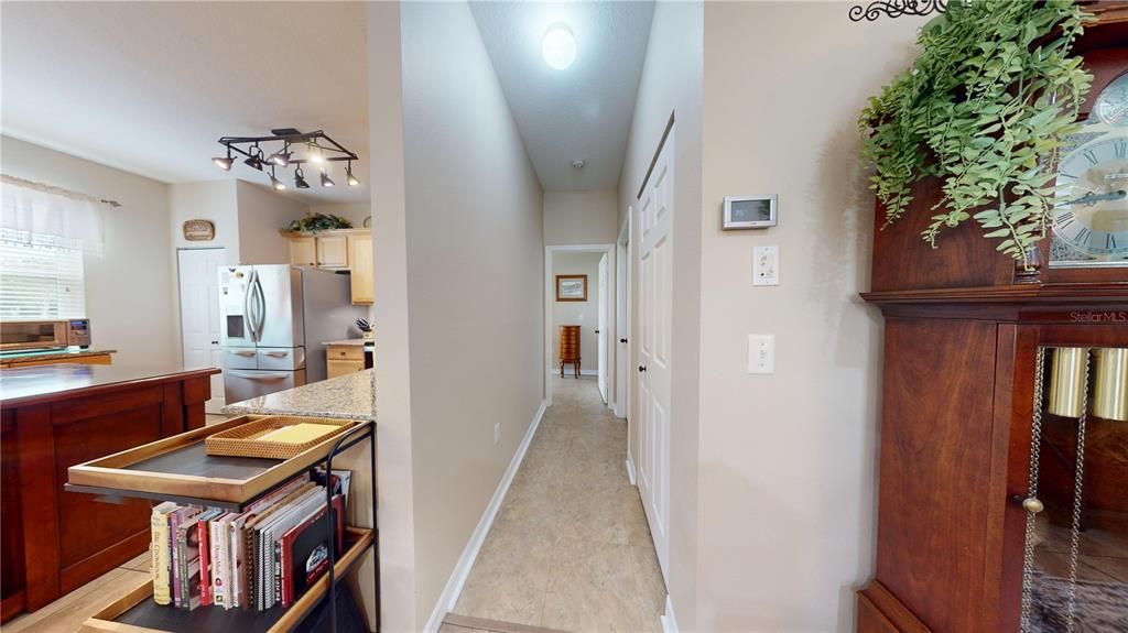 Activo con contrato: $299,900 (3 camas, 2 baños, 1465 Pies cuadrados)