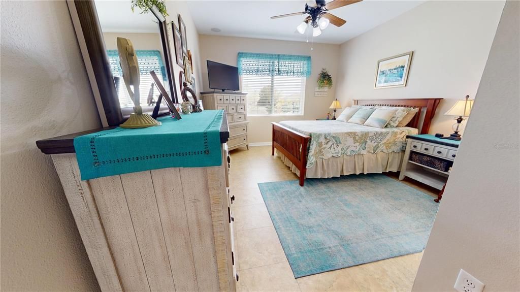 Activo con contrato: $299,900 (3 camas, 2 baños, 1465 Pies cuadrados)