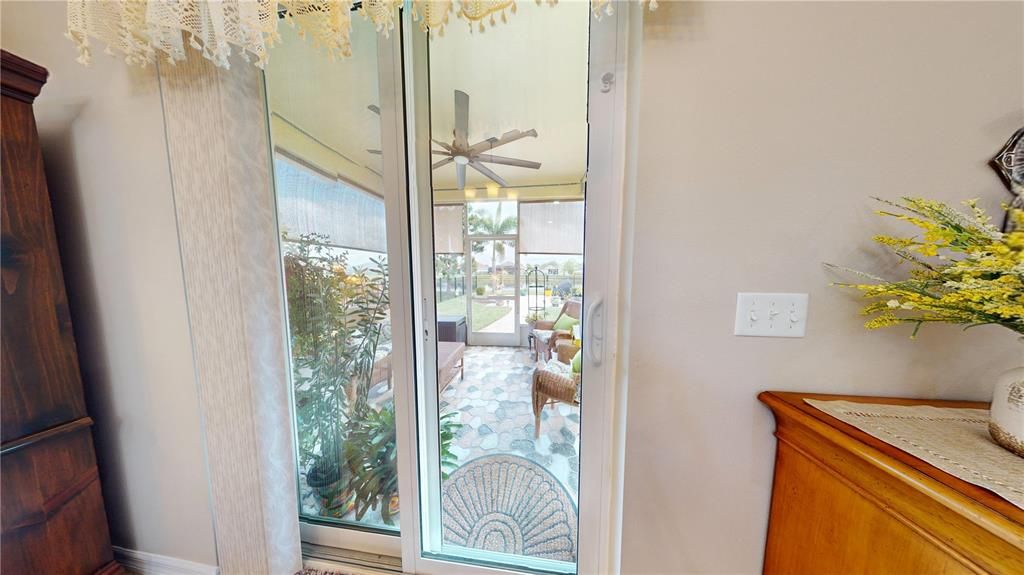 Activo con contrato: $299,900 (3 camas, 2 baños, 1465 Pies cuadrados)