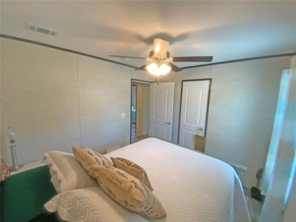 En Venta: $275,000 (3 camas, 2 baños, 1296 Pies cuadrados)