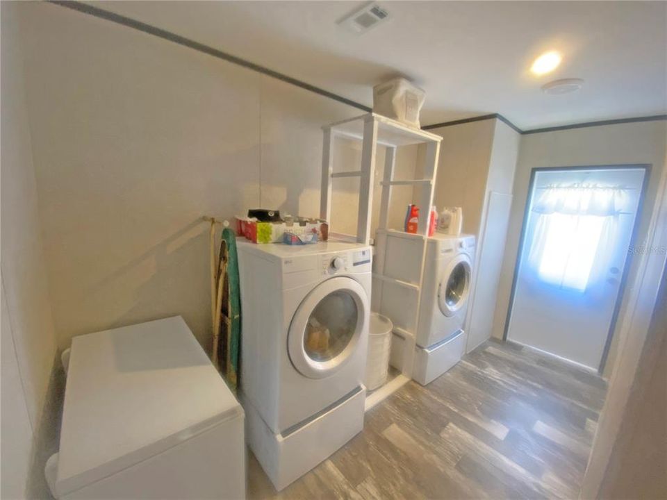 En Venta: $275,000 (3 camas, 2 baños, 1296 Pies cuadrados)