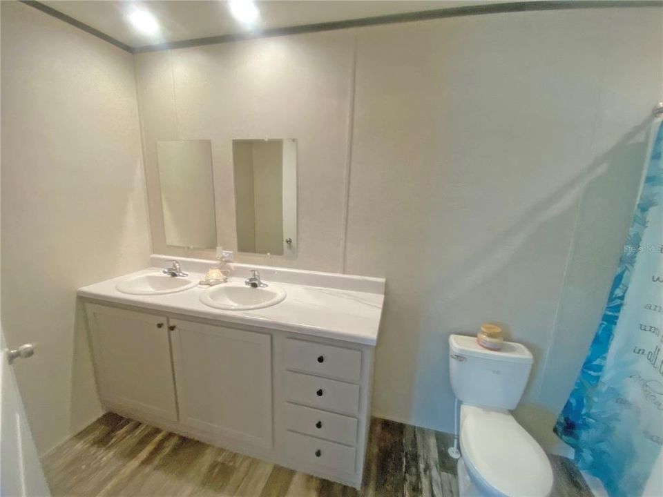 En Venta: $275,000 (3 camas, 2 baños, 1296 Pies cuadrados)