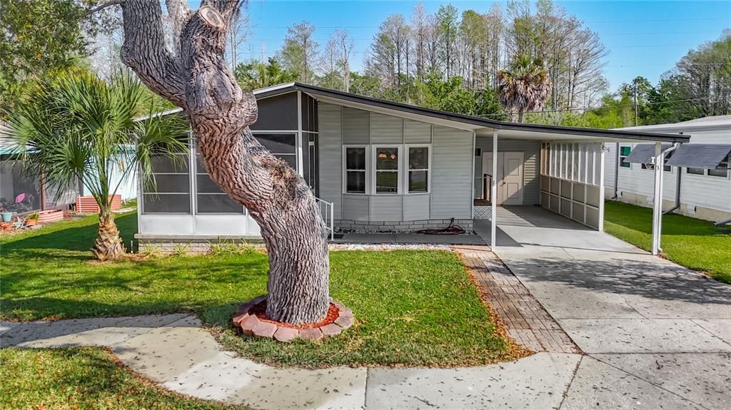 For Sale: $120,000 (2 beds, 2 baths, 1066 Square Feet)