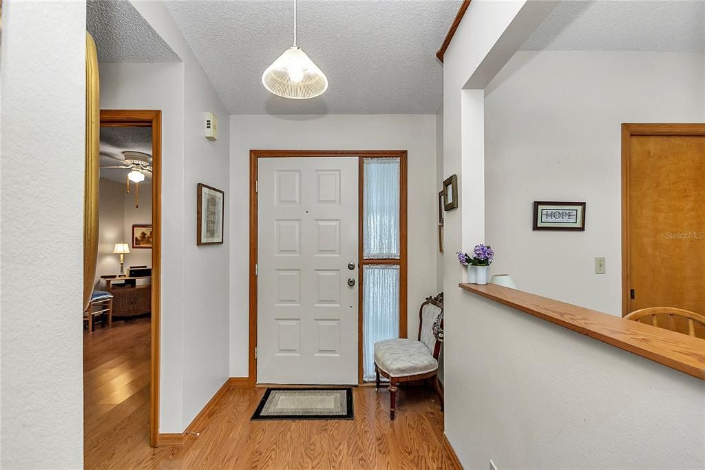Activo con contrato: $179,900 (2 camas, 2 baños, 1118 Pies cuadrados)