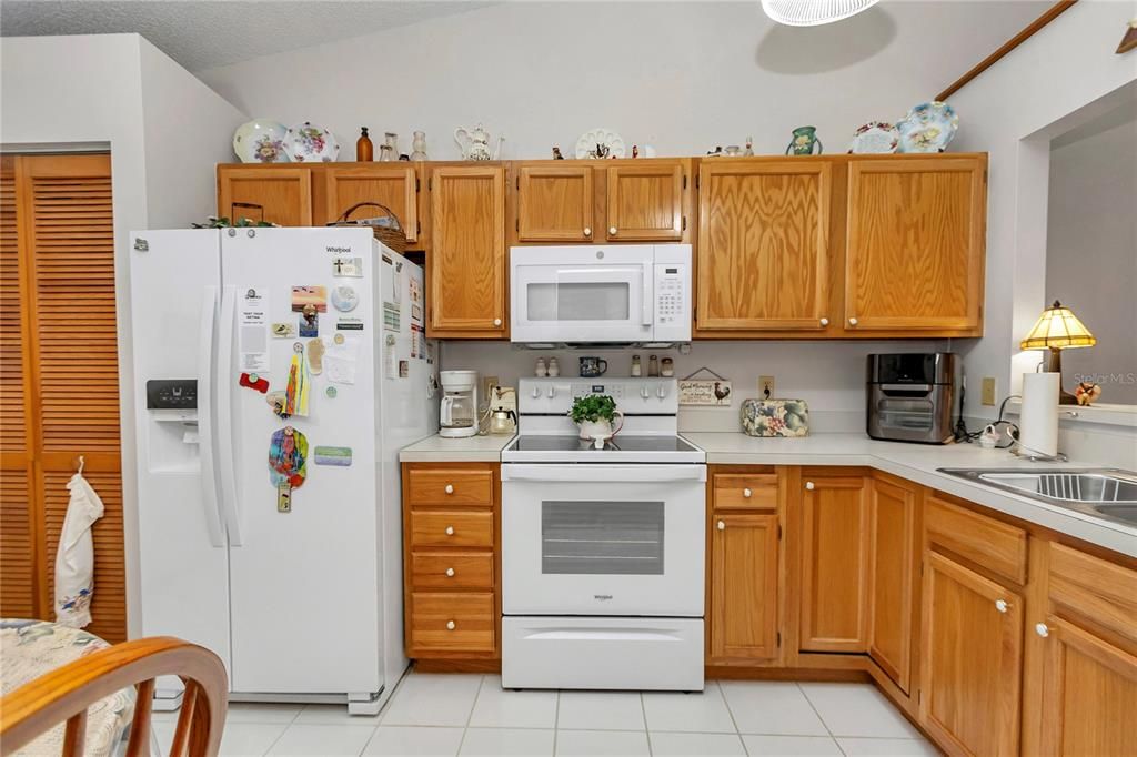 Activo con contrato: $179,900 (2 camas, 2 baños, 1118 Pies cuadrados)