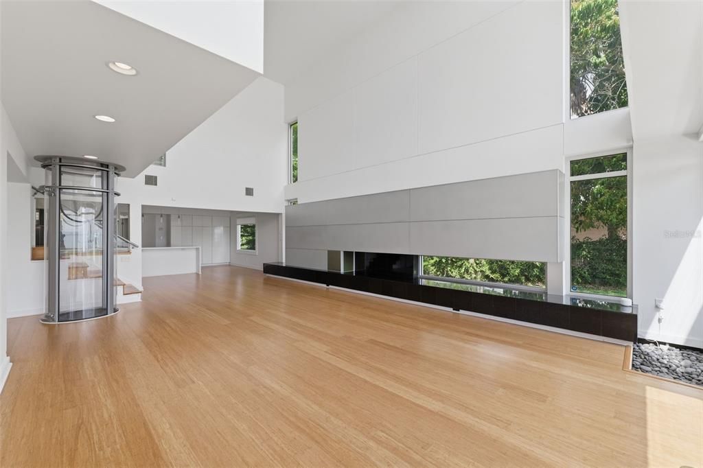 Activo con contrato: $2,200,000 (4 camas, 4 baños, 3390 Pies cuadrados)