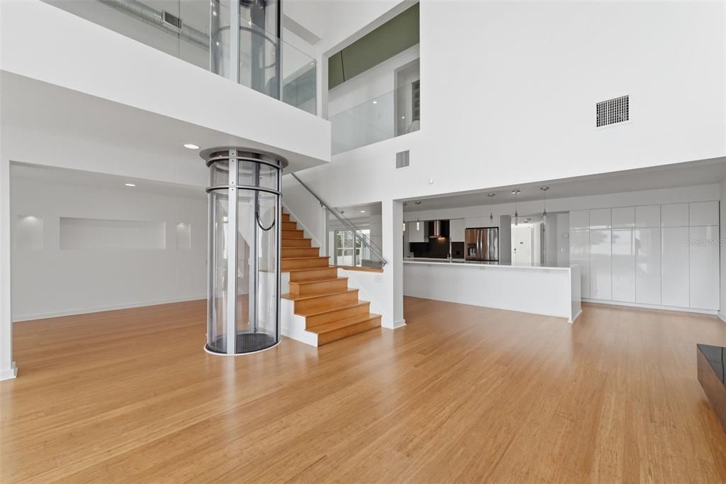 Activo con contrato: $2,200,000 (4 camas, 4 baños, 3390 Pies cuadrados)