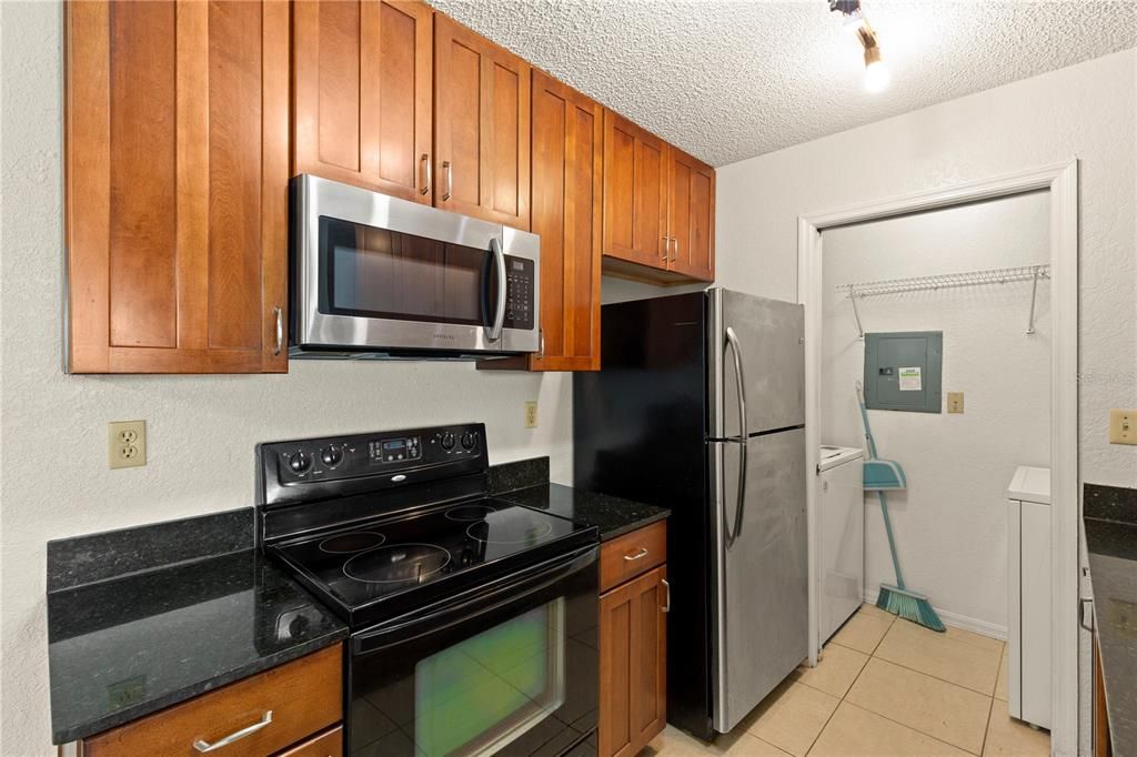 Active With Contract: $130,000 (2 beds, 2 baths, 1015 Square Feet)