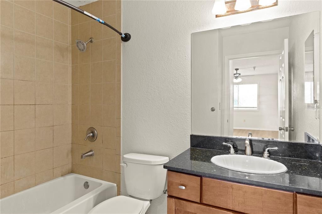 Active With Contract: $130,000 (2 beds, 2 baths, 1015 Square Feet)