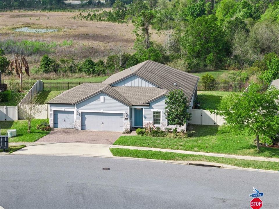 For Sale: $410,000 (4 beds, 2 baths, 2162 Square Feet)