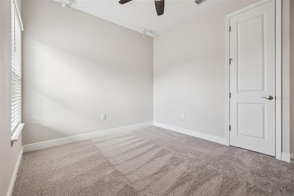 For Sale: $410,000 (4 beds, 2 baths, 2162 Square Feet)