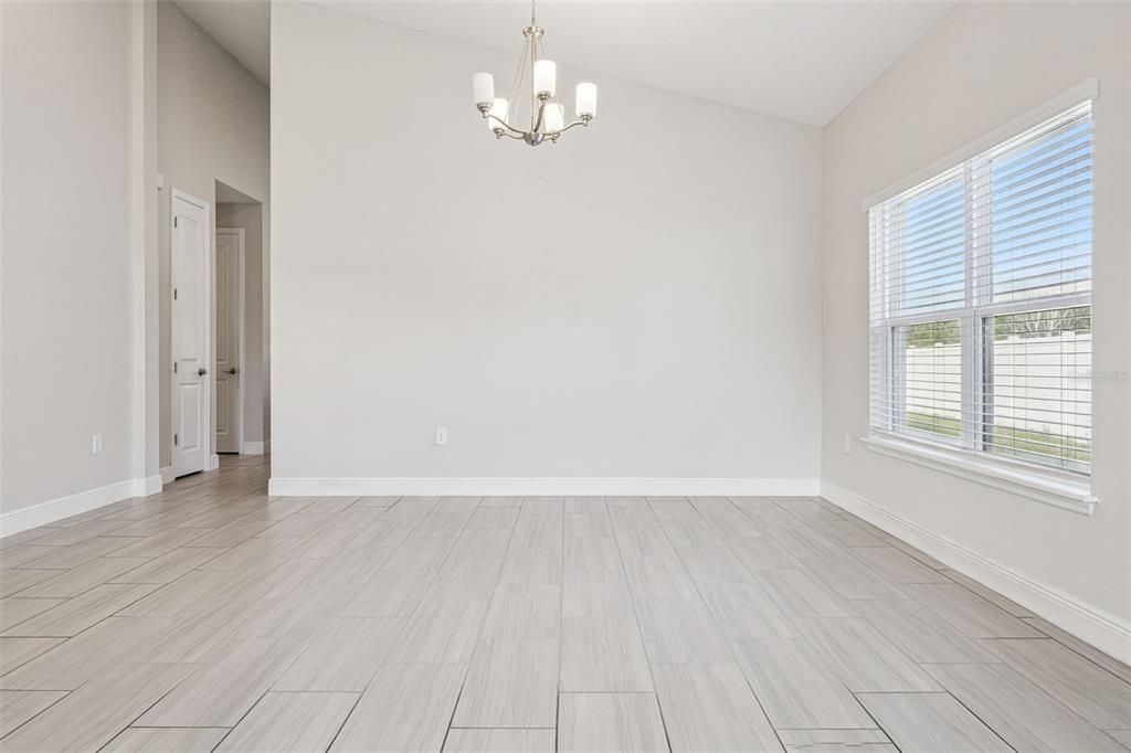 For Sale: $410,000 (4 beds, 2 baths, 2162 Square Feet)