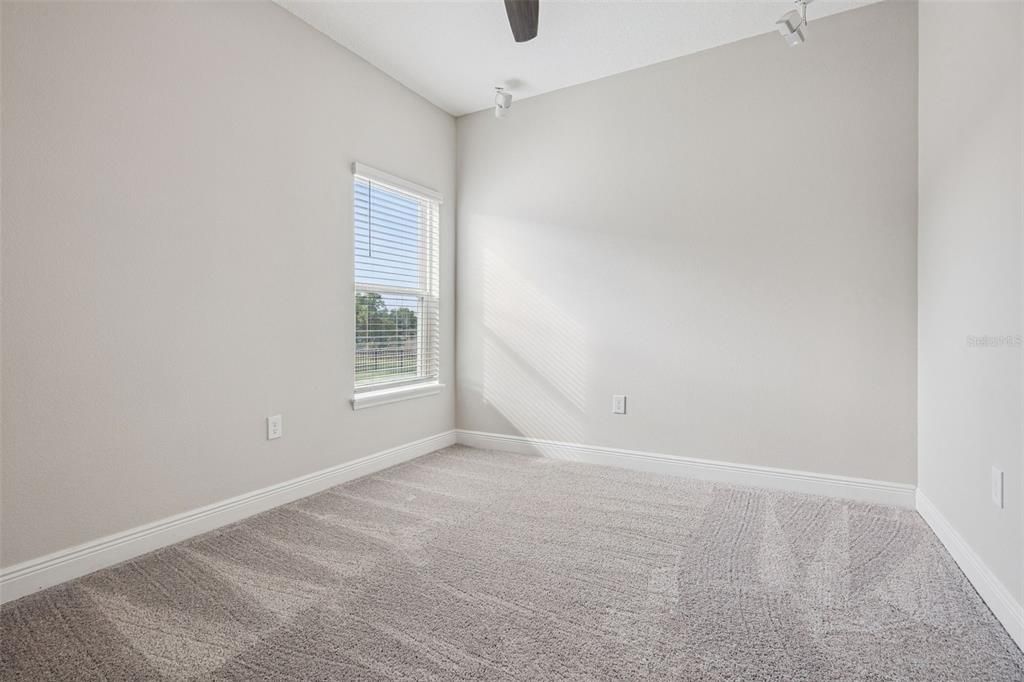 For Sale: $410,000 (4 beds, 2 baths, 2162 Square Feet)