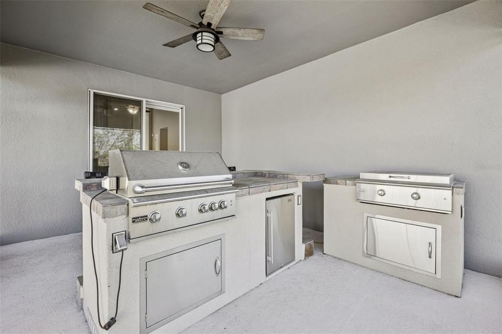 For Sale: $410,000 (4 beds, 2 baths, 2162 Square Feet)