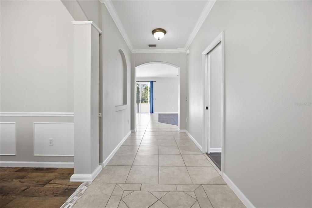 En Venta: $428,000 (3 camas, 2 baños, 2123 Pies cuadrados)